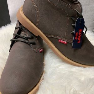 levi's sonoma wax chukka boot